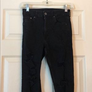 High waisted ripped jeans